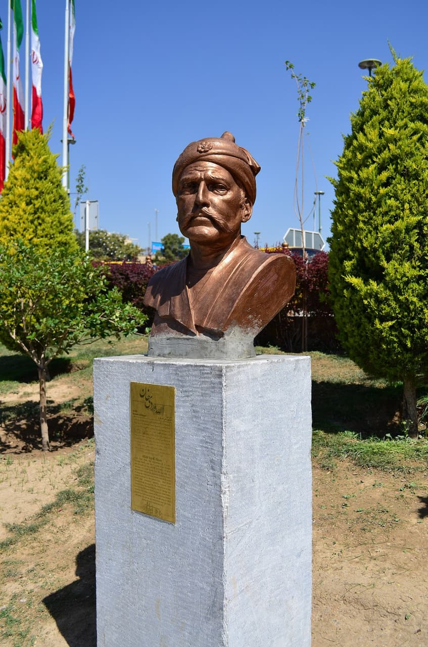 مجسمه الله وردی خان گرجی در ایران