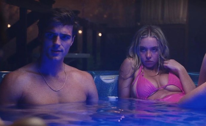 دانلود سریال Euphoria سرخوشی بدون سانسور