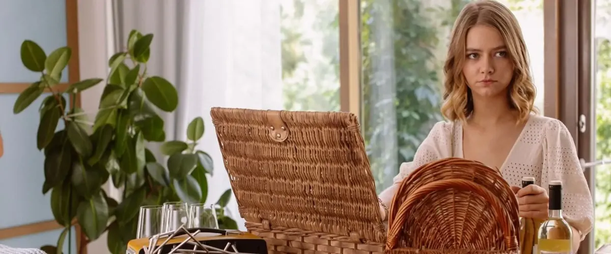 فیلم Lie to Me the Truth 2021 حقیقت را به من دروغ بگو