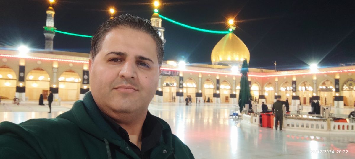 پویا شکوهی مجری تهیه کننده و کارگردان مراسمات 