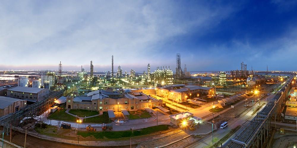 مجتمع پتروشیمی امیر کبیر