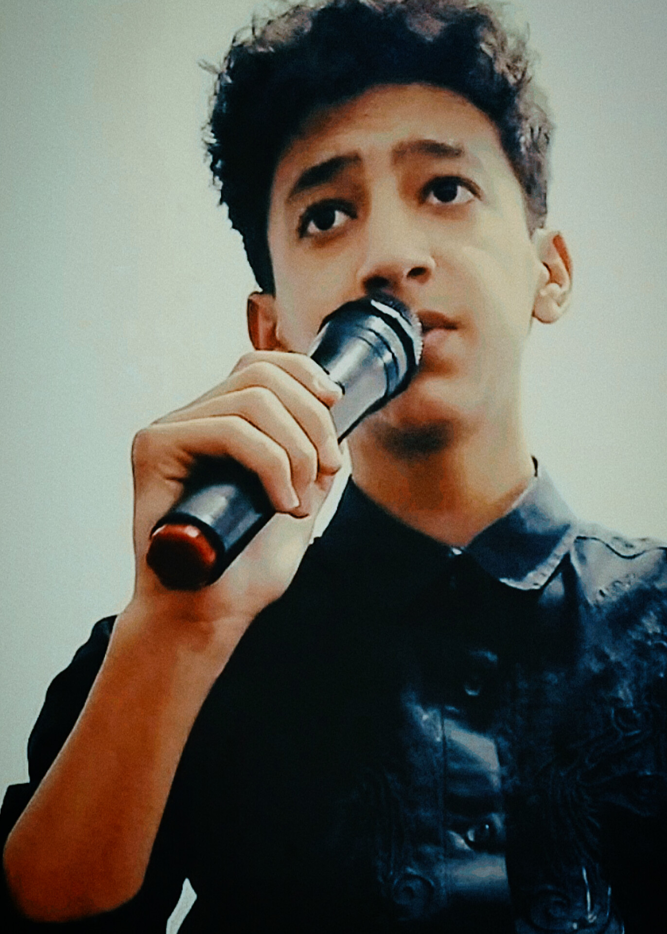 ایلیا فهمی یکی از مداحان نوجوان اردبیل است که در هیئت های مختلف شرکت کرده و مداحی می‌کند .  همچنین ایلیا علاقه شدیدی به خواندن مداحی شور از حضرت عباس را دارد . او در تعزیه خوانی های بسیاری ایفای نقش کرده است و بیشتر نقشش را مخالف می‌خواند