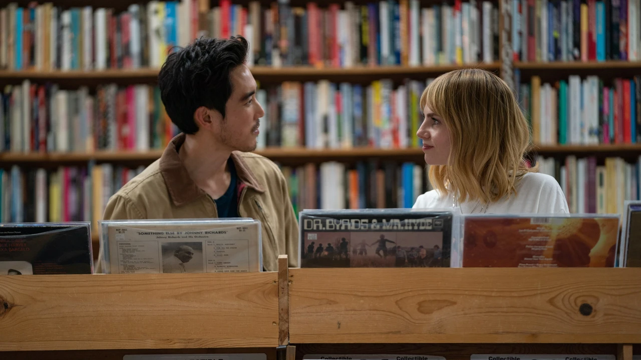 دانلود فیلم The Greatest Hits 2024 ملودی های خاطره انگیز