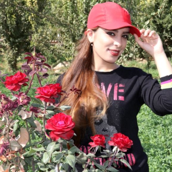 فرحناز صادقیان