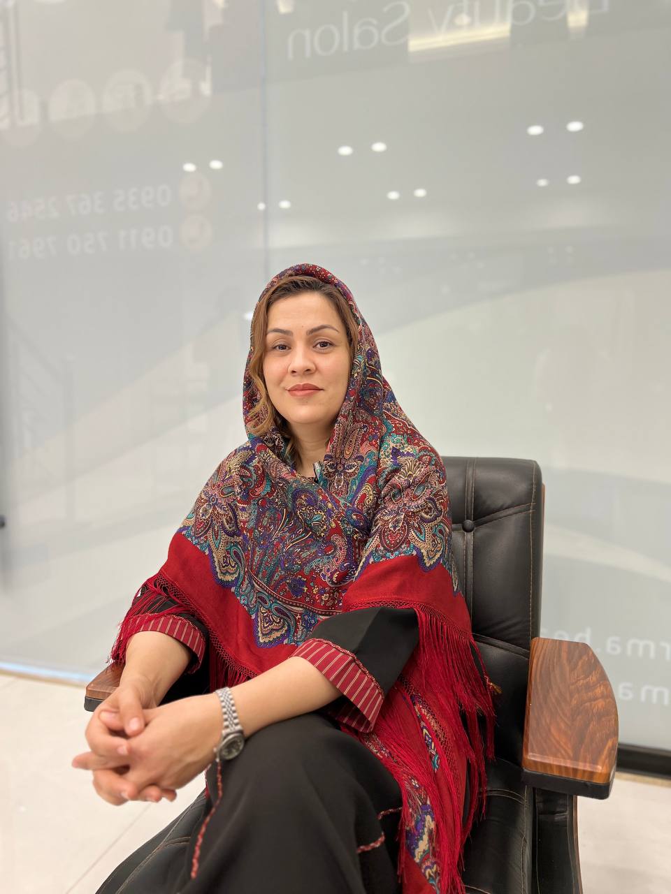 سمیه هلاکویی سالن زیبایی هلما