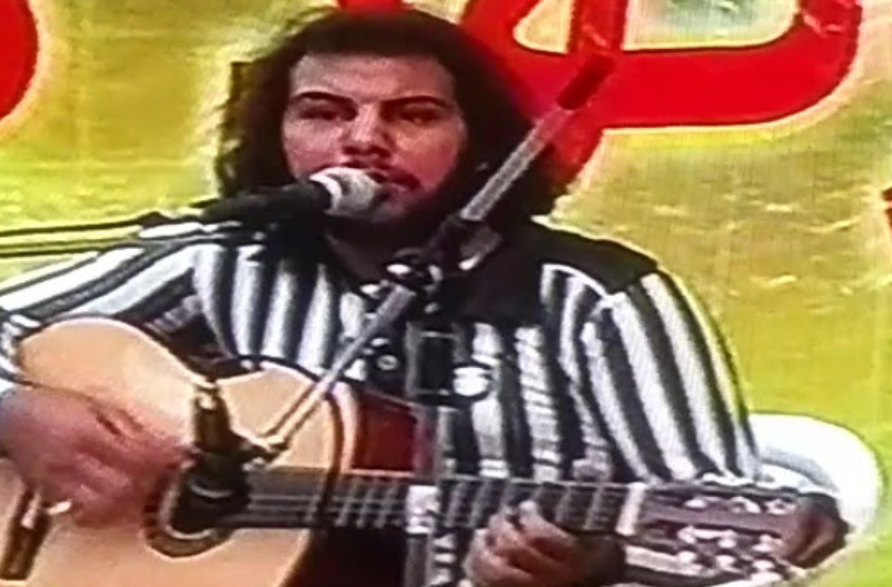 آواز خواندن مالک سال ۱۳۸۸ کنسرت مالک