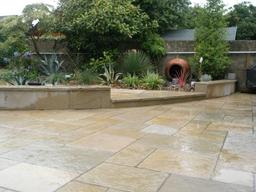 بهترین کفپوش حیاط