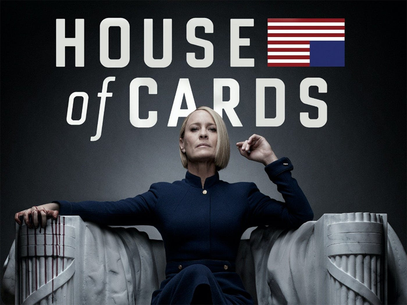 در سال ۲۰۰۷، تلاش نتفلیکس برای تولید محتوای انحصاری با نام «استودیوهای پاکت قرمز» شکست خورد. اما تا سال ۲۰۱۲، با صرفهجوییهای ناشی از مقیاس، نتفلیکس از طریق محتوای اصلی خود مزیت دشوار برای کپیبرداری را به دست آورد.