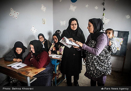 اگرچه بفرض مشکل خواندن و نوشتن را حل کرده باشیم آیا مسئله سواد و یادگیری مطابق پارامترهای مورد نیاز جامعه پیش رفته است