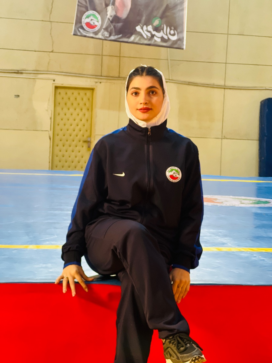 خانم نركس ممبينى دانشجوى دانشكاه بيام نور استان خوزستان (واحد شوشتر) موفق به كسب مدال طلا مسابقات ووشو دانشجويان دختر دانشكاهها وموسسات اموزش عالى منطقه ١٠ كشور شد.
اين مسابقات به ميزبانى دانشكاه شهيد جمران اهواز در تاريخ ٩
اسفند ماه ١٢٠٢ بركزار كَرديد. كسب سهميه المبياد سال آينده وزارت علوم را به ايشان و خانواده بزرك دانشكاه بيام نور تبريك عرض مى نمائيم.