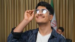 صادق عاشوری کارشناس تبلیغات و متخصص بیزینس کوچینگ