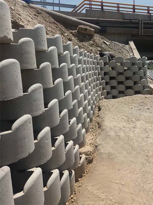 گلدان بتنی گلفوژ