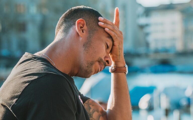 درمان خانگی سردرد پس از مصرف الکل