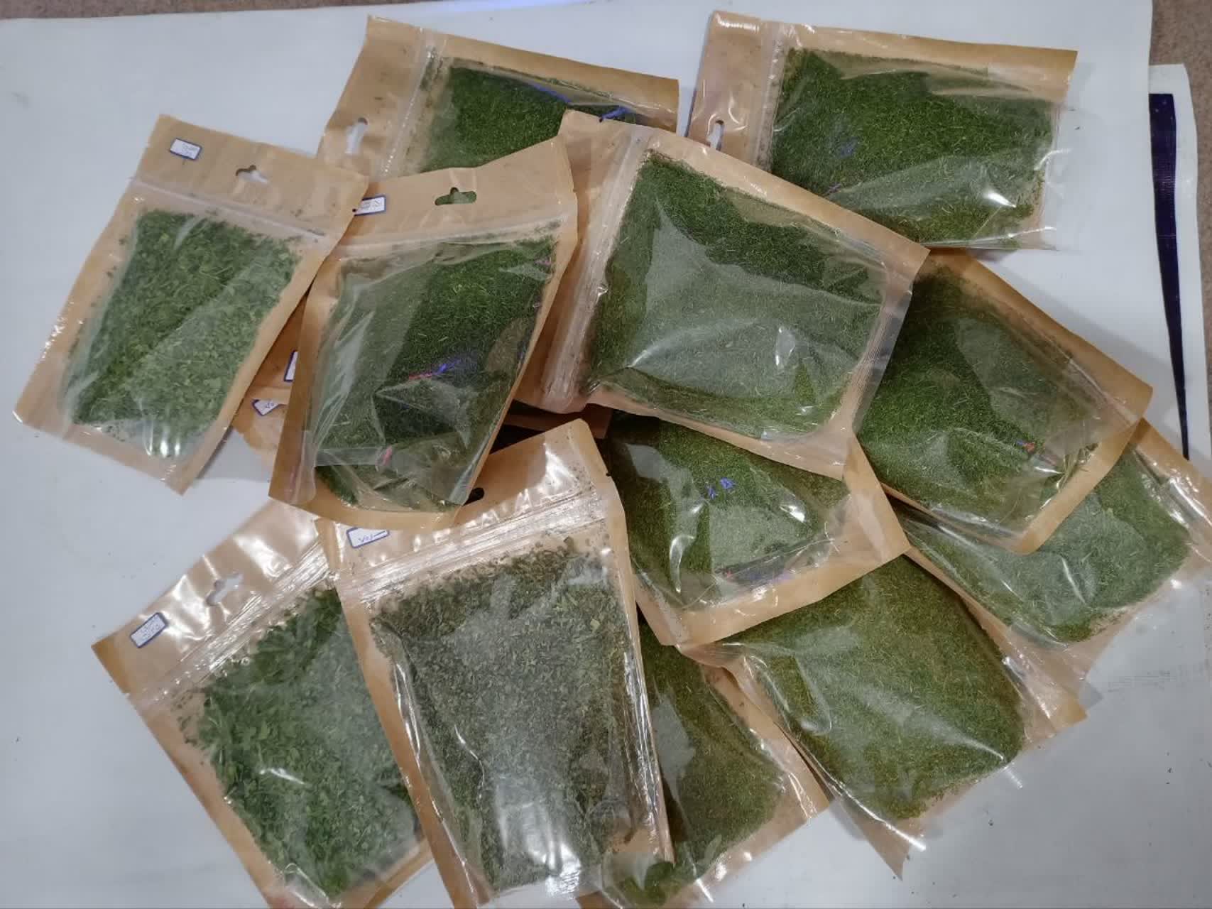 نمونه سبزی خشک شده با تراشه پرداز t555