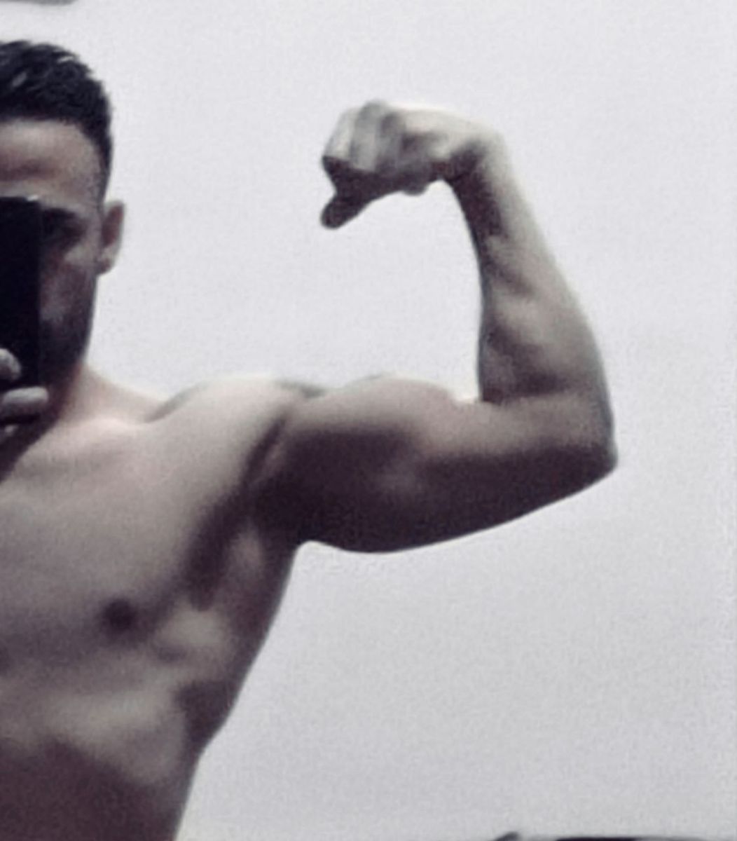 HOSEIN GHOLAMI -Thegholami - IRANIAN MERCHANT - حسین غلامی تاجر ایرانی