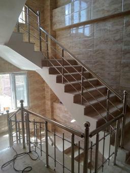 نظافت راه پله نواب