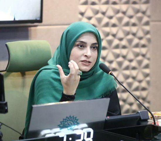 دكتر حسنا محمدزاده - دوره آموزشی نقد ادبی - پاييز 1403