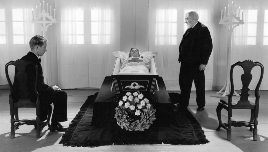 اردت. سکانس مراسم تدفین اینگر