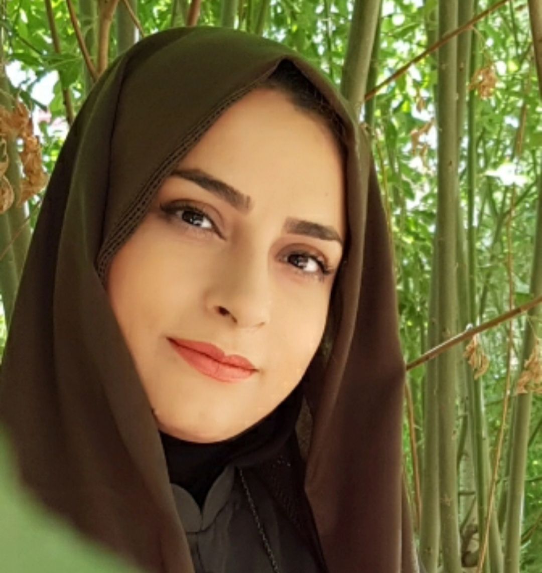 حسنا محمدزاده مولف کتاب زن آتش