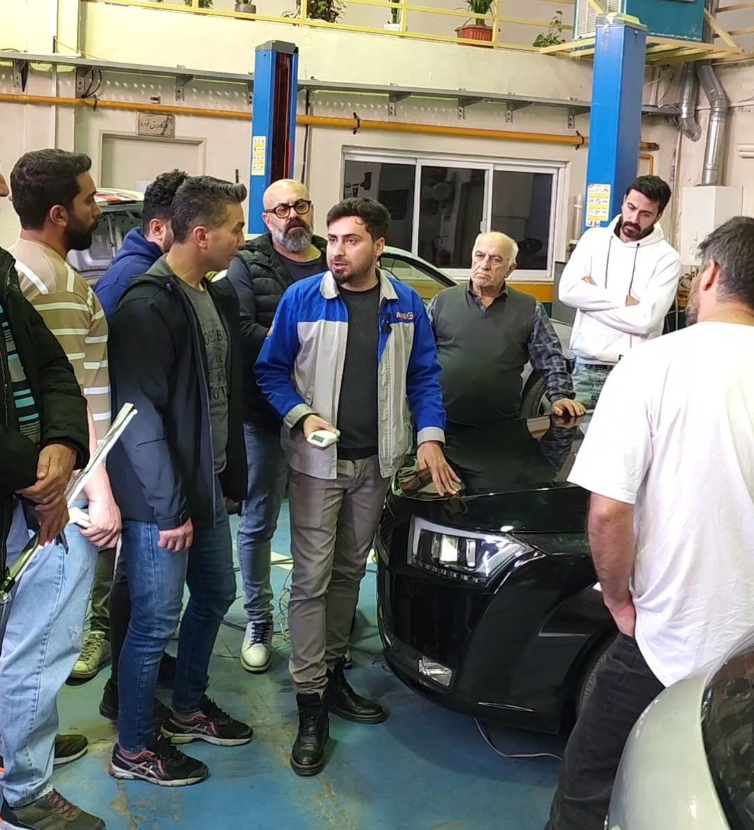 آموزش تشخیص رنگ خودرو با ایمان ربانی آزاد