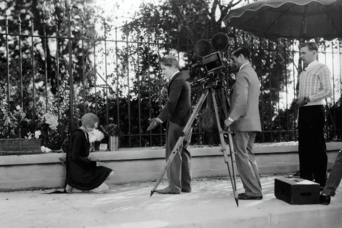 تصویری از پشتصحنه روشنایی های شهر