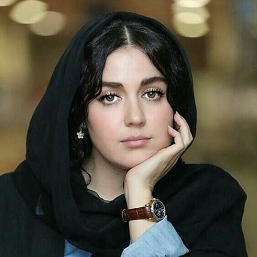 مهسا زرین پور