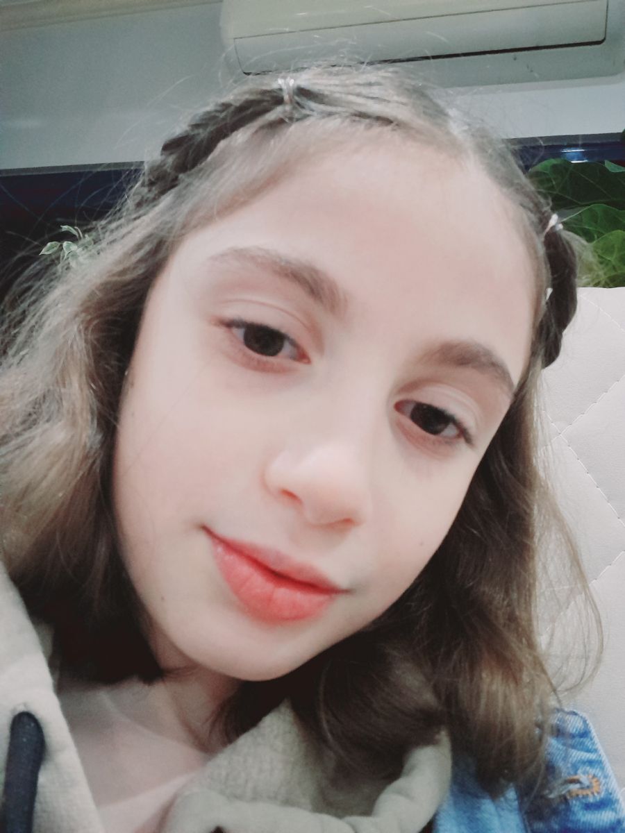 من سنا یعقوب زاده هستم . من کل متنم رو زیر نظر استاد تغذیه خودم نوشتم من خودم ورزشکارم هستم ورزش کیک بوکسینگ ورزش می‌کنم کلی هم مقام دارم ا 