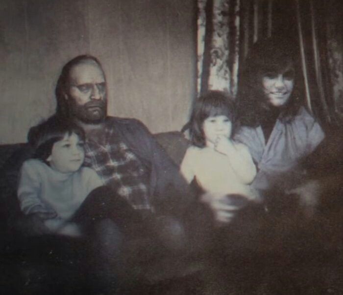 عکس قدیمی خانواده بیکر