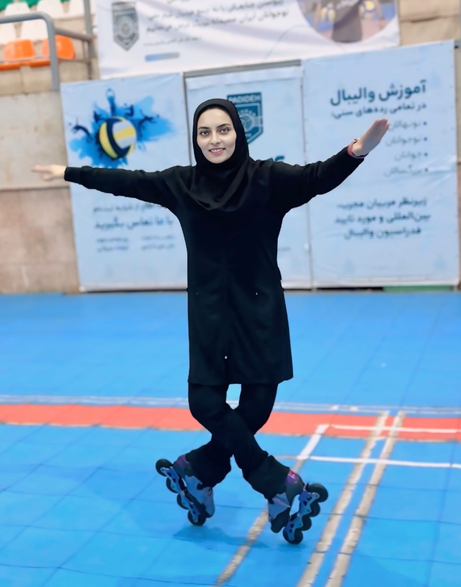 آرزو اکبری وفائی، مربی و داور اسکیت فری استایل