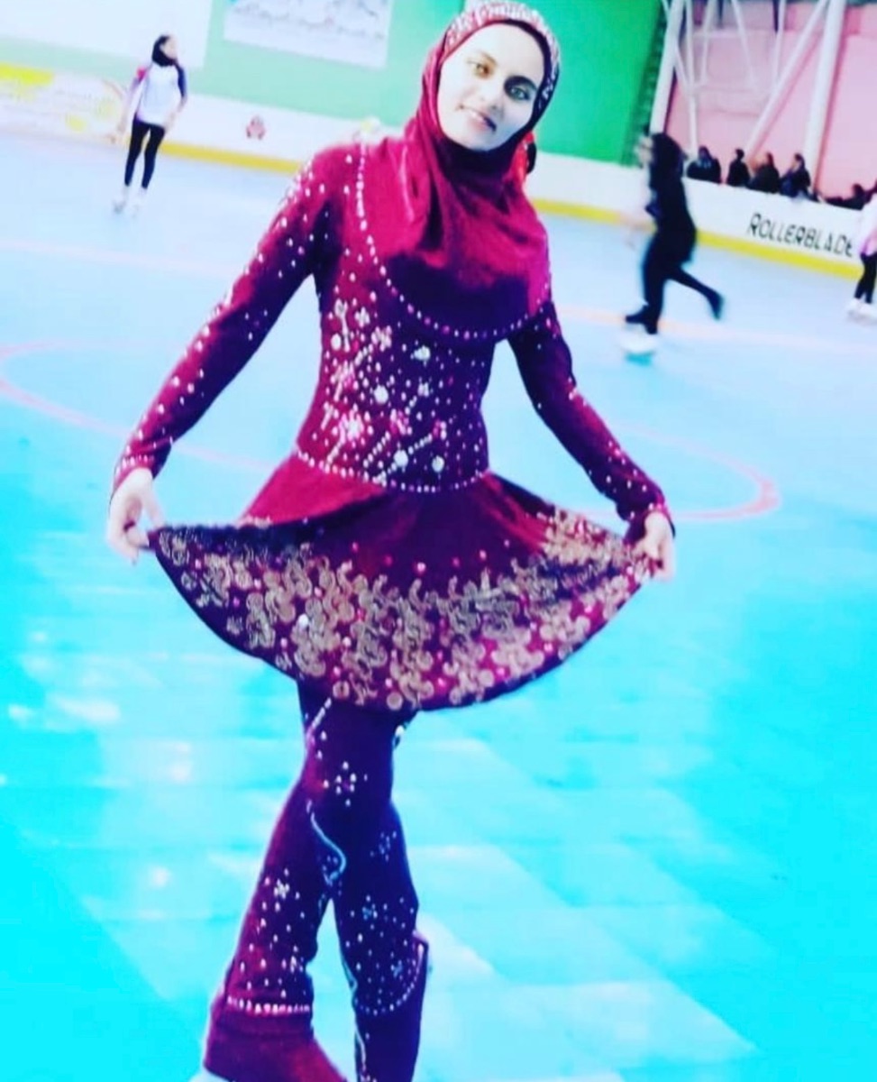 آرزو اکبری وفائی، مربی و داور اسکیت نمایشی