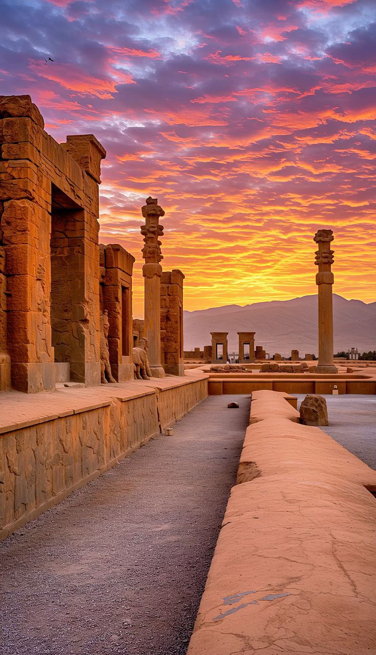 کاخ آپادانا