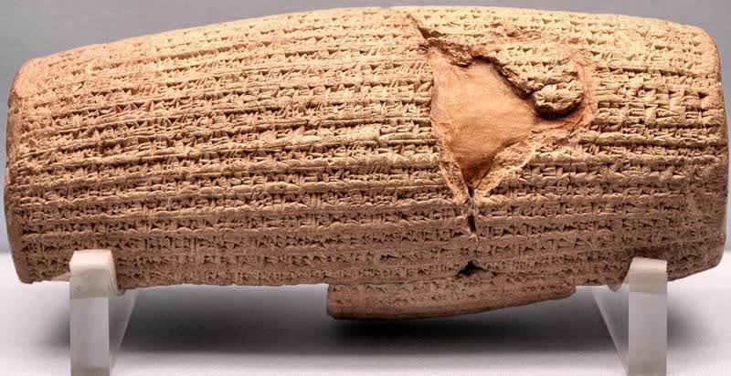 تجربه‌ی شخصی از یاد گرفتن خط میخی