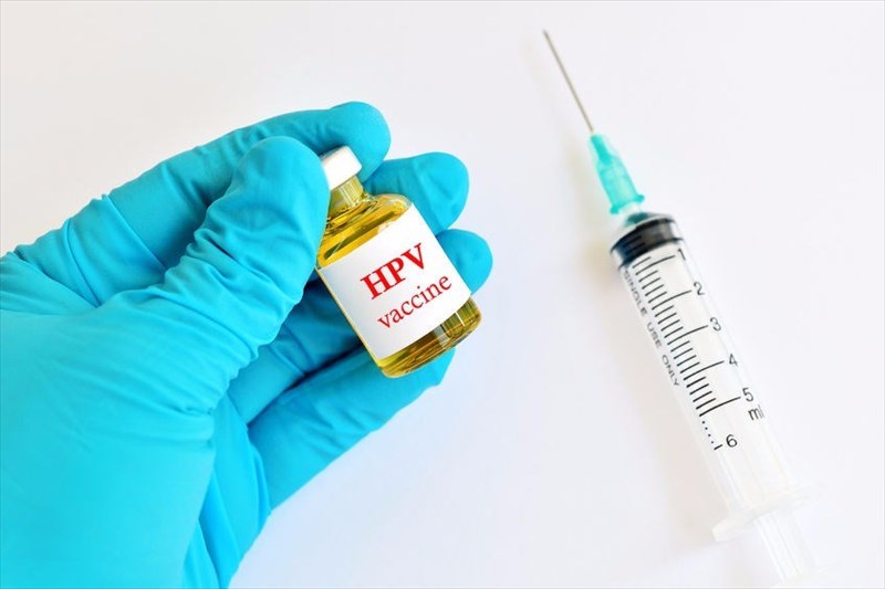 تزریق واکسن HPV