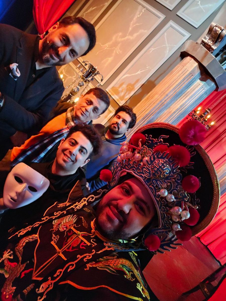 پشت صحنه عمارت