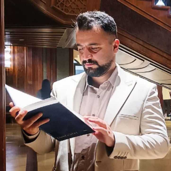 پوریا آقاجانی