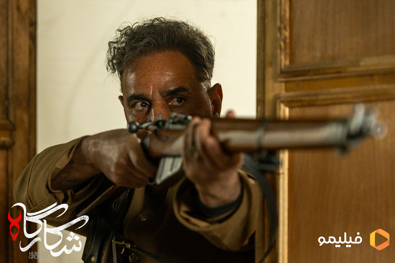 «پرویز پرستویی» در نمایی از سریال «شکارگاه»