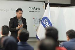 قیمت صندلی دانش آموزی به چه عواملی وابسته است؟