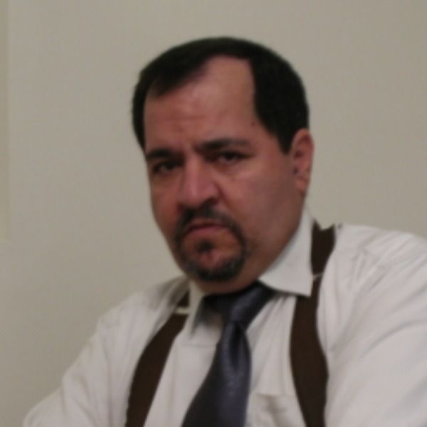 سیروس فتاحی