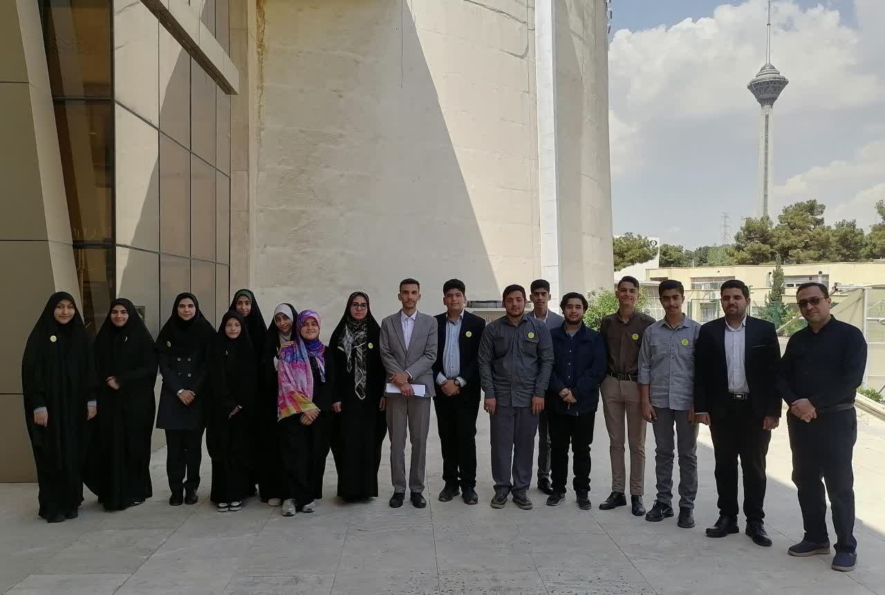 طلوع مهر ، آغاز روزهای روشن