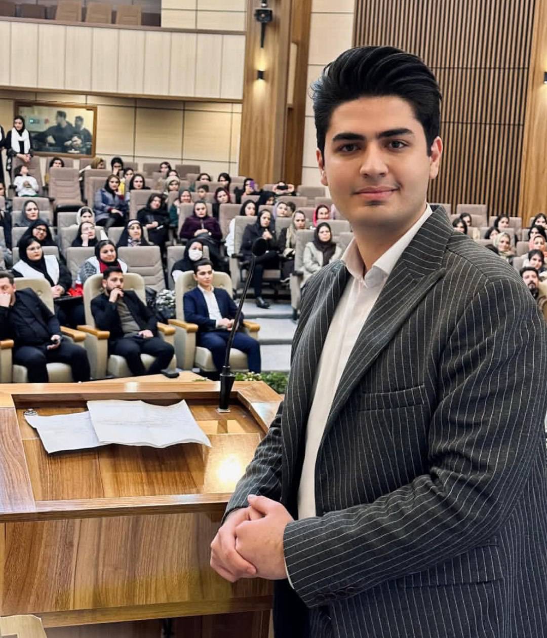 ماهان مرادی _ اجرای جشن هفته جوان