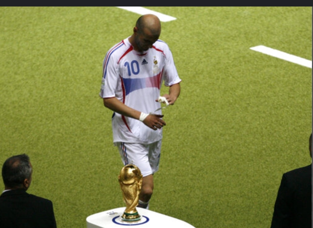 بی اعتنایی زیدان به جام قهرمانی پس از اخراج در فینال