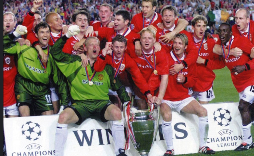 تکمیل یک فصل رویایی و یک سه گانه ی تاریخی با منچستر یونایتد در سال ۱۹۹۹ در نیوکمپ با پیروزی برابر بایرن مونیخ در دقایق پایانی که موجب خلق فرگی تایم شد