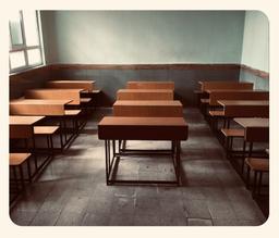 مَردی از جنسِ خِرَد و نور