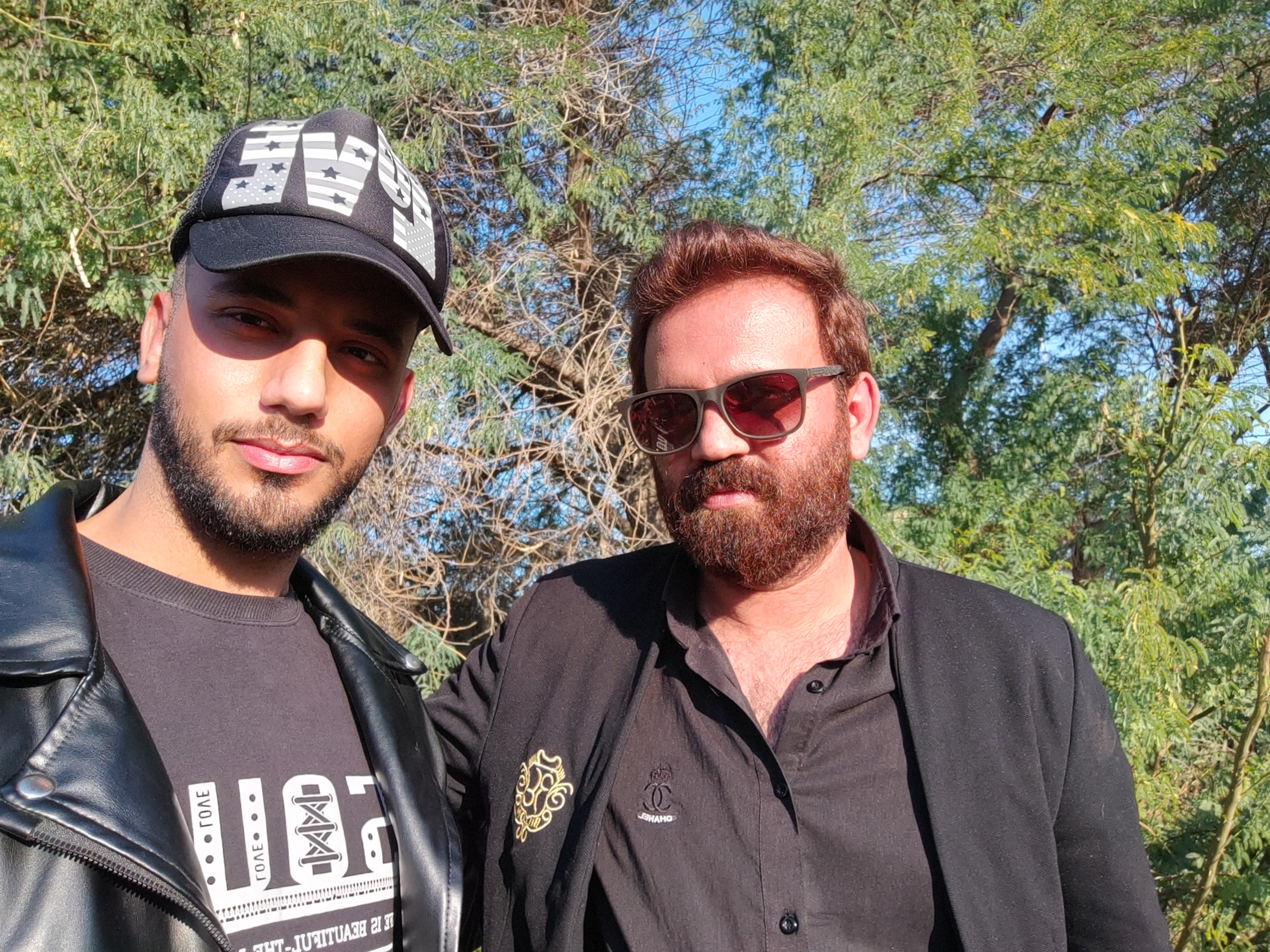 بازیگر و بلاگر علی خرم پور و کار آموز محمد علی بالدی