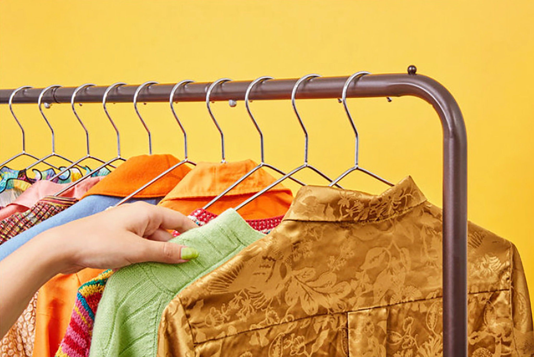 راهنمای کامل برای انتخاب، خرید و مراقبت از پوشاک؛ از مد روز تا دوام بالا