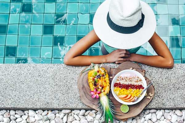 گیاه‌خواری در سفر: چالش‌ها، راهکارها و فرصت‌ها