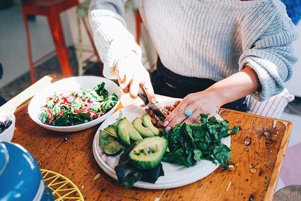 چگونه در مهمانی‌ها پایبند به رژیم گیاهی بمانیم؟