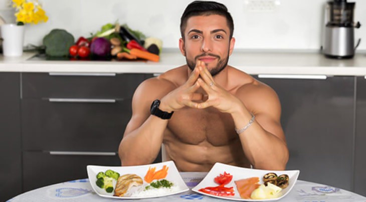 تأثیر رژیم غذایی گیاهی بر عملکرد ورزشی بررسی علمی مزایا، چالش‌ها و مقایسه با مصرف محصولات حیوانی