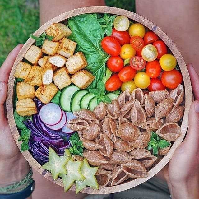 گیاهخواری و کاهش مصرف فست‌فود؛ انتخابی برای سلامت، اخلاق و آینده زمین