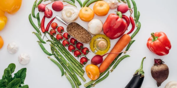 بررسی علمی رژیم‌های گیاهی: مزایا، چالش‌ها و جایگزین‌های تغذیه‌ای سالم